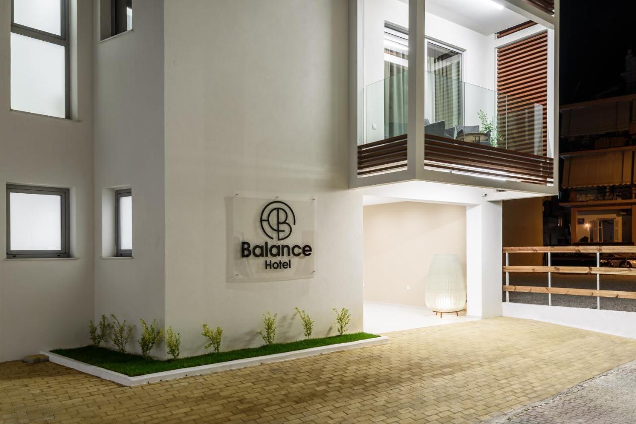 Balance La Canea